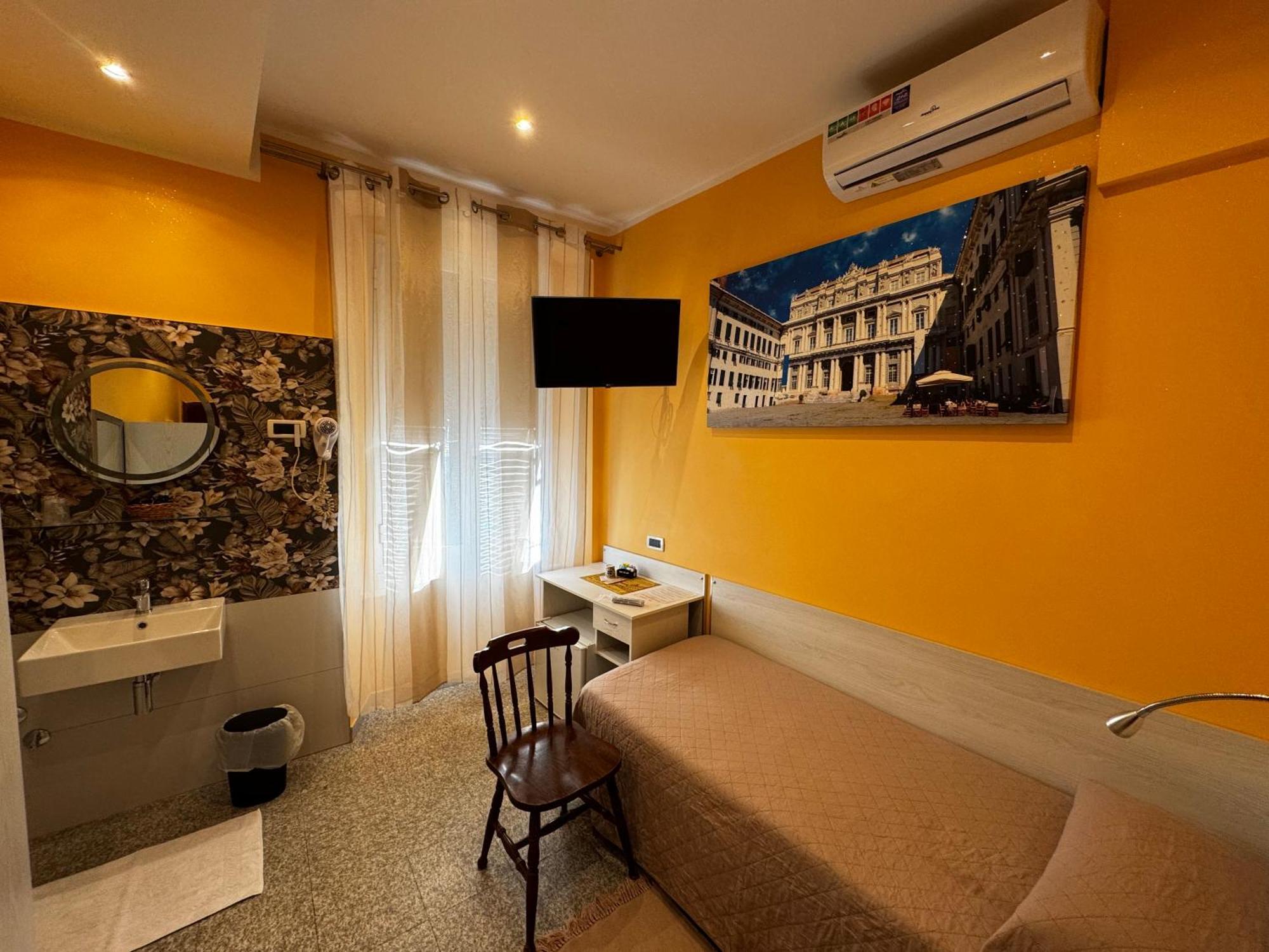 Albergo Parigi Janov Exteriér fotografie