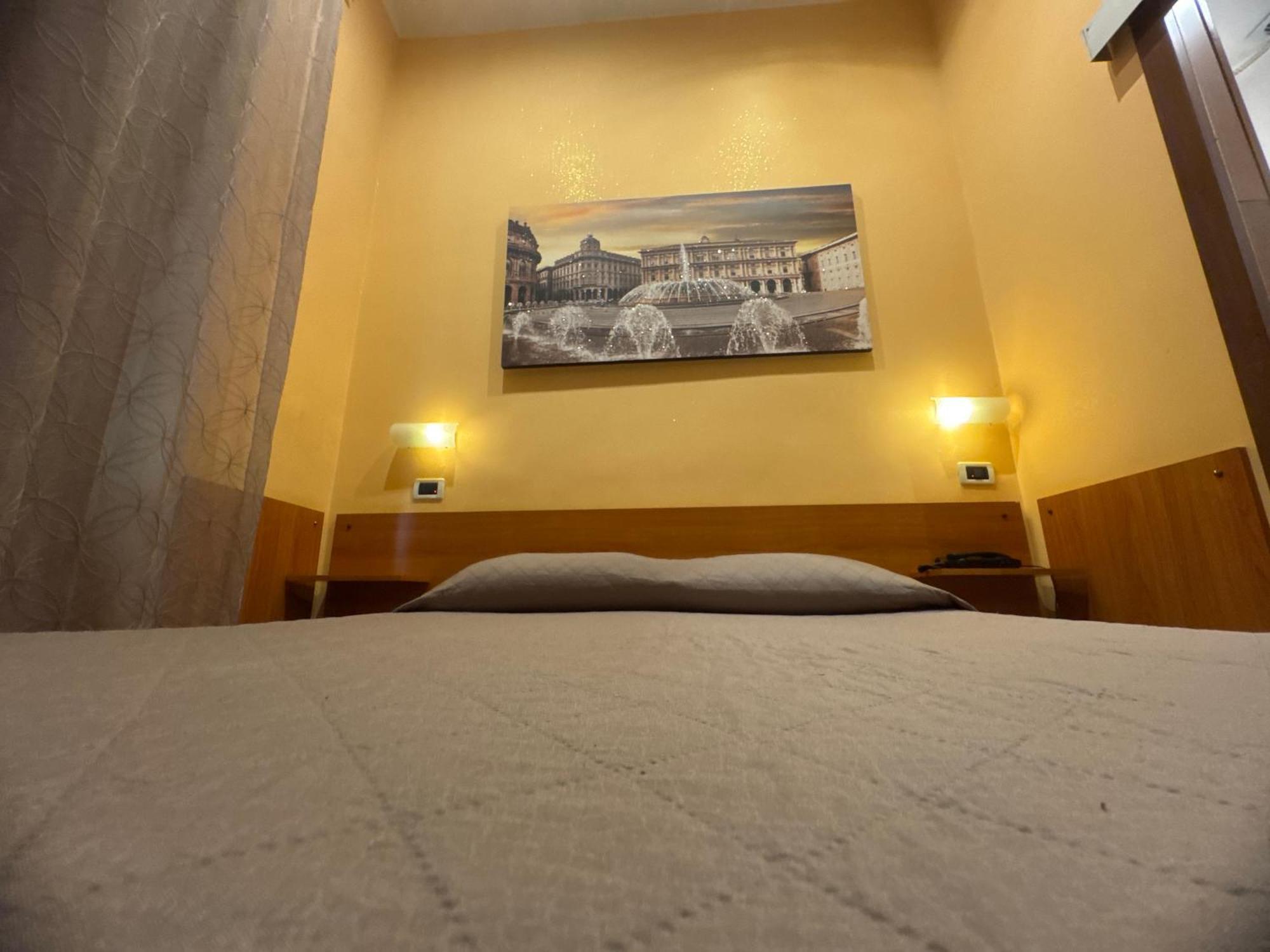 Albergo Parigi Janov Exteriér fotografie